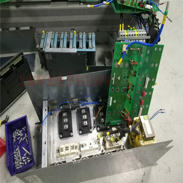 �U����ֱ���{(di��o)�������ψ�(b��o)���S��BUS6-MC-00-S000-3051-SI00-0000 M Dri