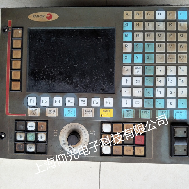 FAGOR���񔵿ؙC���S��CNC 8025 T�l�񔵿ؙC��ϵ�y���ϾS�� 