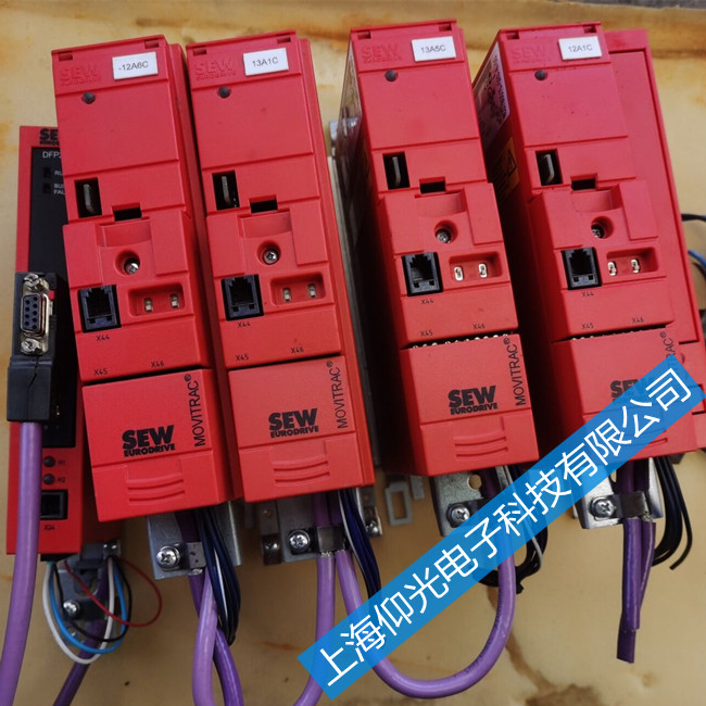 SEW�ŷ������S�� �\�M��F44/F45��