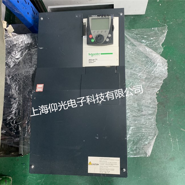 ʩ�͵�ATV610 ϵ��׃�l����ʾ�Ȳ��e�`27 ��INFR�����̎����