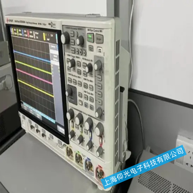 �����ǵ�ʾ������ֱ��У���^��ȥ������ԾS��--