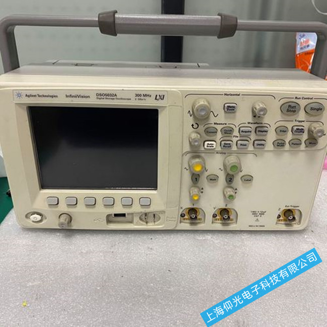 ���݂�DSO-5032ʾ������Ļ���F�Ԅ��؆����ϾS���c