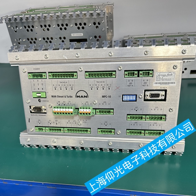 �V�ݴ���MAN����·������MPC-10��̖ݔ��ݔ�����ϾS�޼���