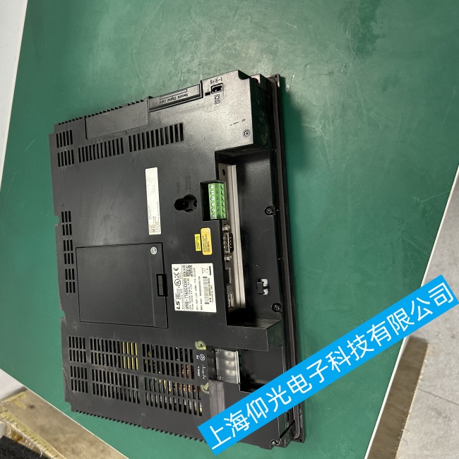 ���LS�a(ch��n)��|����iXP80��Ļ�ϳ��F(xi��n)��ֱ��ˮƽ�ėl�y���ϾS�ޙC(j��)��(g��u)