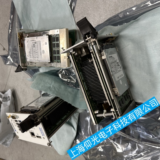 NI������(sh��)��(j��)�ɼ���PXIe-8880Ƕ��ʽ������ͨӍ�e�`���ϾS�޿����ޏ�(f��)